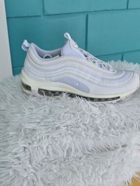 Women’s White & Light Gray Reflective Sneaker